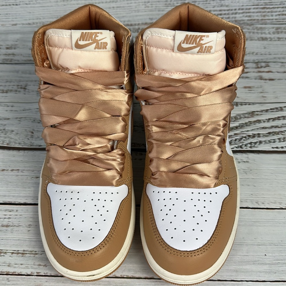 Nike Air Jordan 1 Retro High OG Praline Women’s - Picture 5 of 7